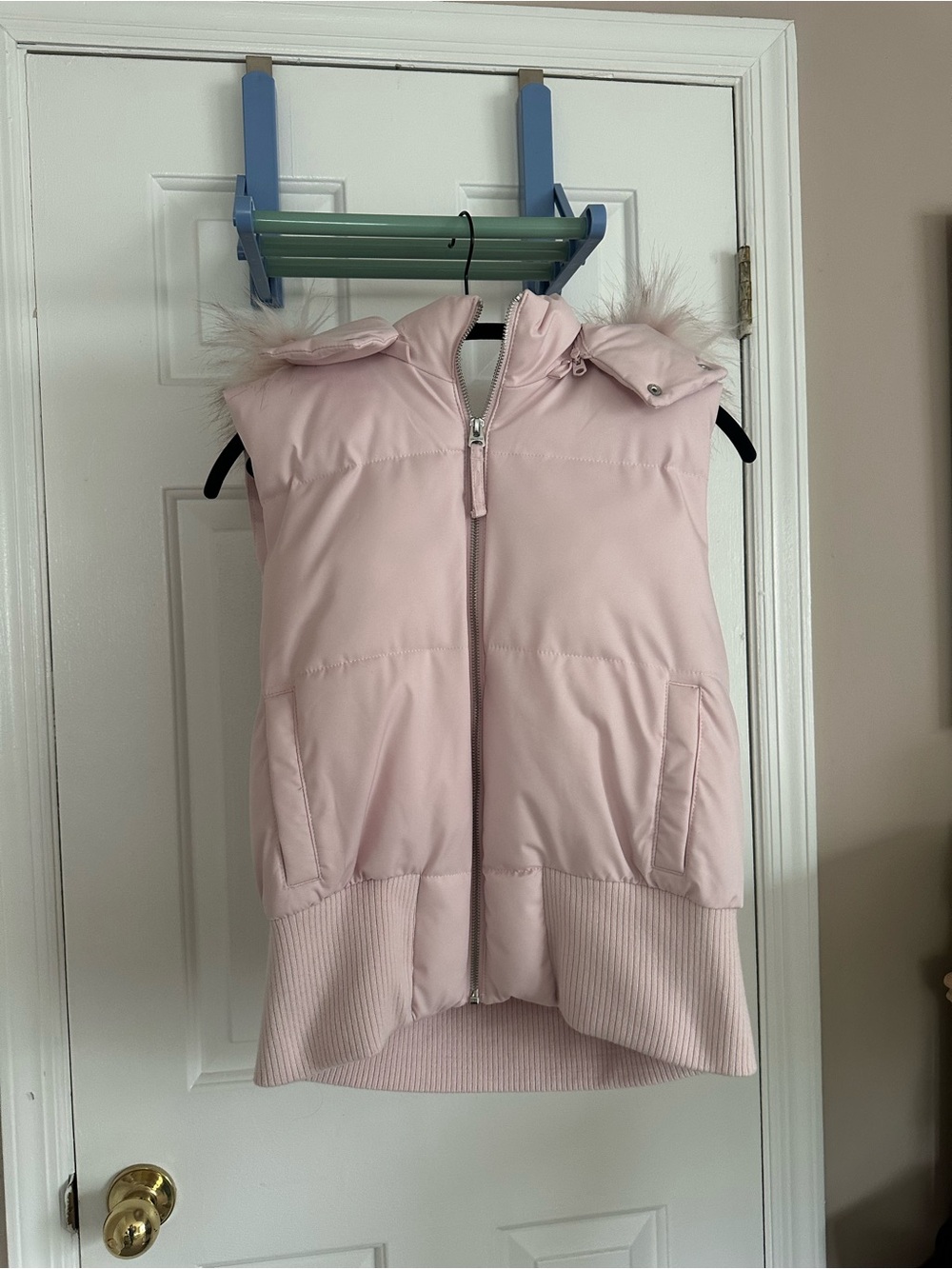 Hollister Faux Fur Hooded Puffer Vest - Blush Pink, Size L